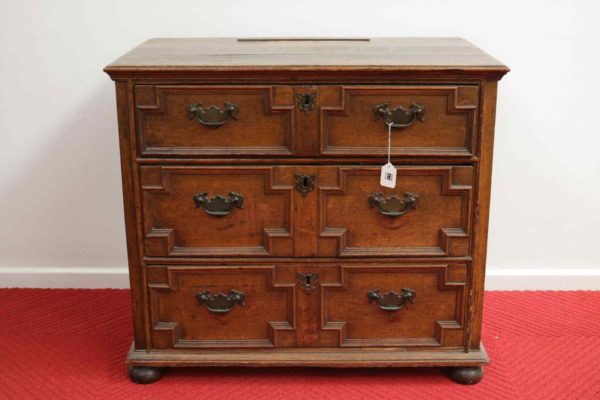 05 - 282.1_18th Century Oak Chest of Drawers_95959