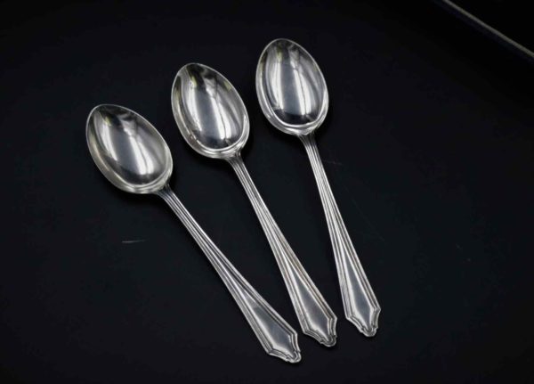 05 - 320.6_Set of Silver Spoons_96016