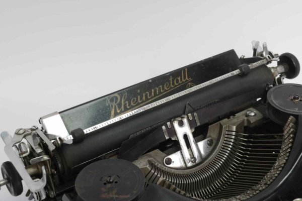 05 - 33.2_WW2 Typewriter Werk Somerda Eriurt Rheinmetall with SS Runic Key_95590