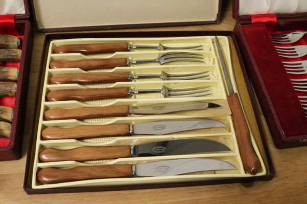 05 - 33.3_Two sets of stag handled steak knives and forks_97589