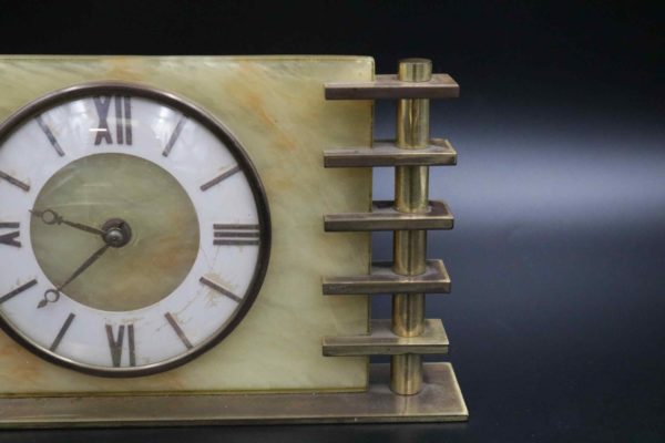 05 - 331.4_English 1930s Art Deco Mantle Clock_96027