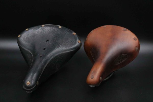 05 - 333.1_Original Brooks Leather Bicycle Saddles x2_96029