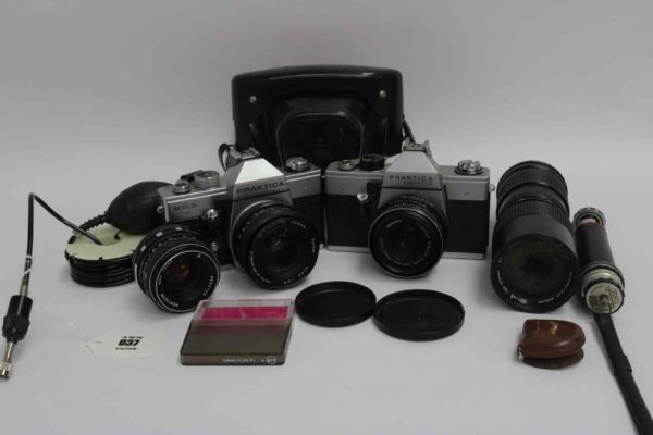 05 - 37.1_Cameras and Equipment_95595