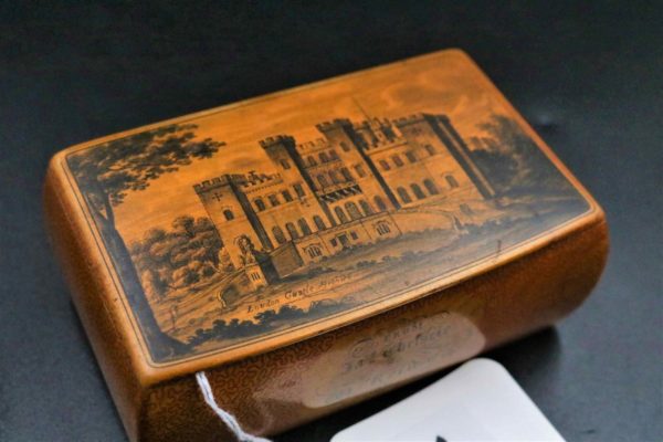 05 - 4.7_Antique Mauchline ware box and hand painted snuff box_97560