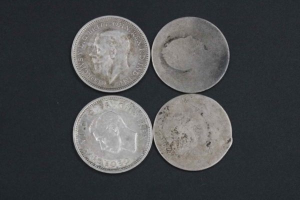 05 - 50.4_Bag of Silver 3p Coins 22_95608