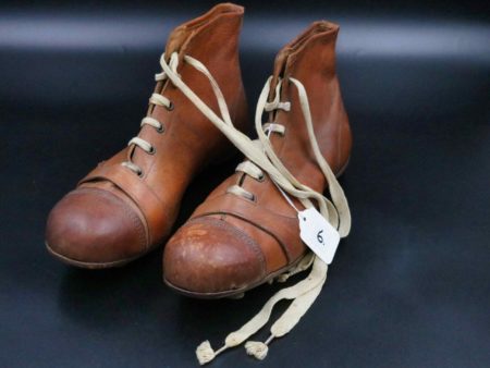 05 - 6.1_Jen Goal Ward Football boots circa 1940_97562