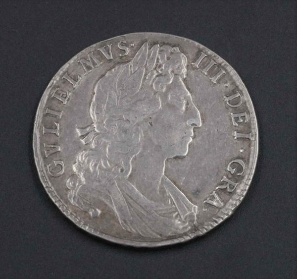 05 - 73.1_William III Half Crown Coin 1698_95631