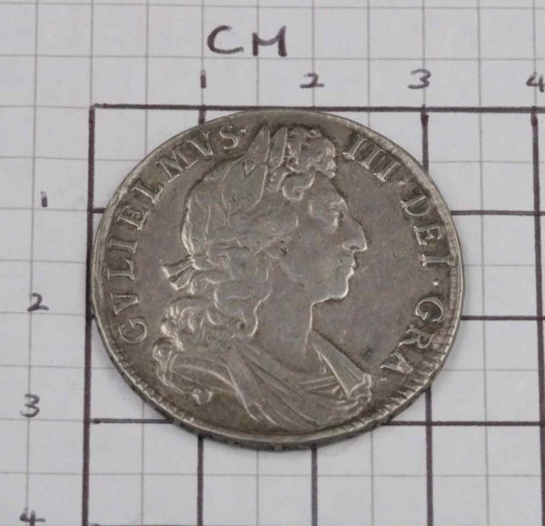 05 - 73.8_William III Half Crown Coin 1698_95631