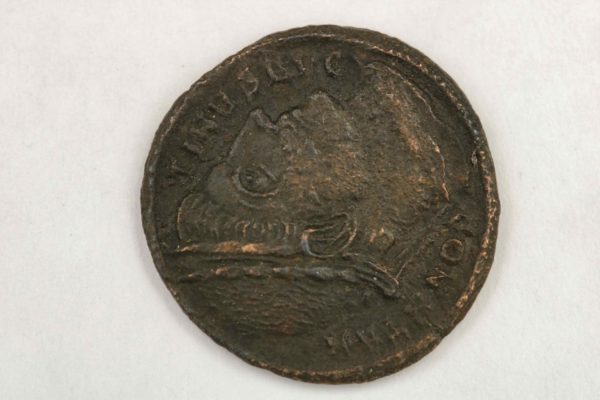 05 - 80.3_Ancient Roman Coin Emperor Constanine I_97645