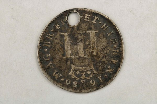 05 - 87.6_James II 1686 Threepence Coin_98327