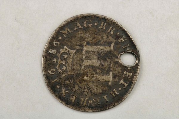 05 - 87.7_James II 1686 Threepence Coin_98327