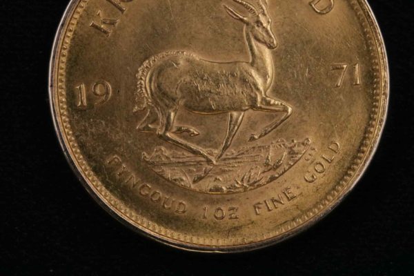 05 - 92.3_1 Oz Gold Krugerrand with 9CT Gold Mount for a Pendant 1971_95650
