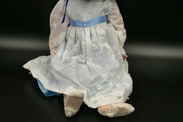 05 - 94.4_Antique Jumeau Bebe doll size 8_98488