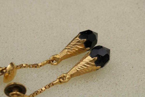 05 - 97.3_22CT Gold Earrings with Black Stones_95655